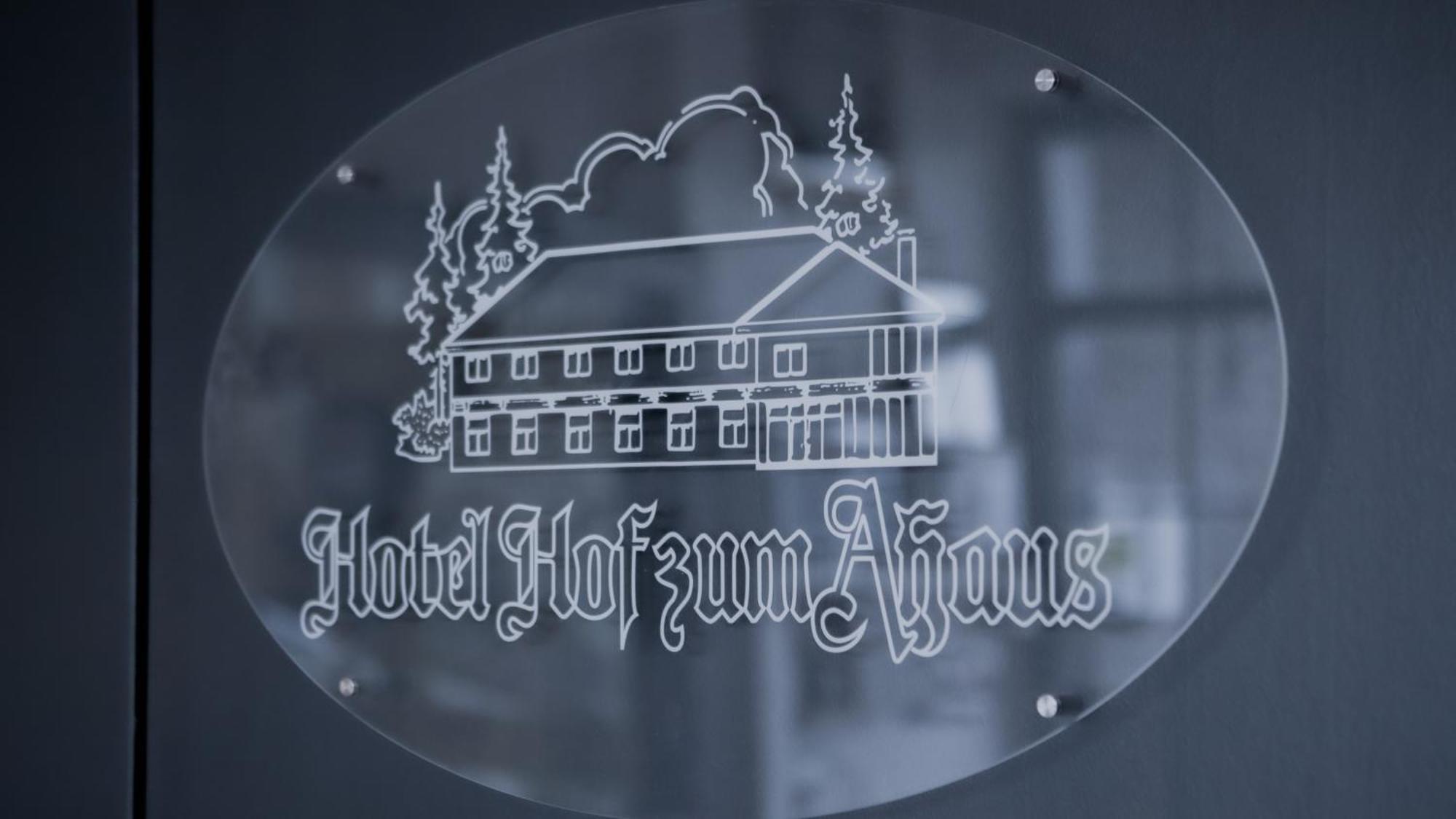 Garni Hotel Hof Zum آهاوس المظهر الخارجي الصورة