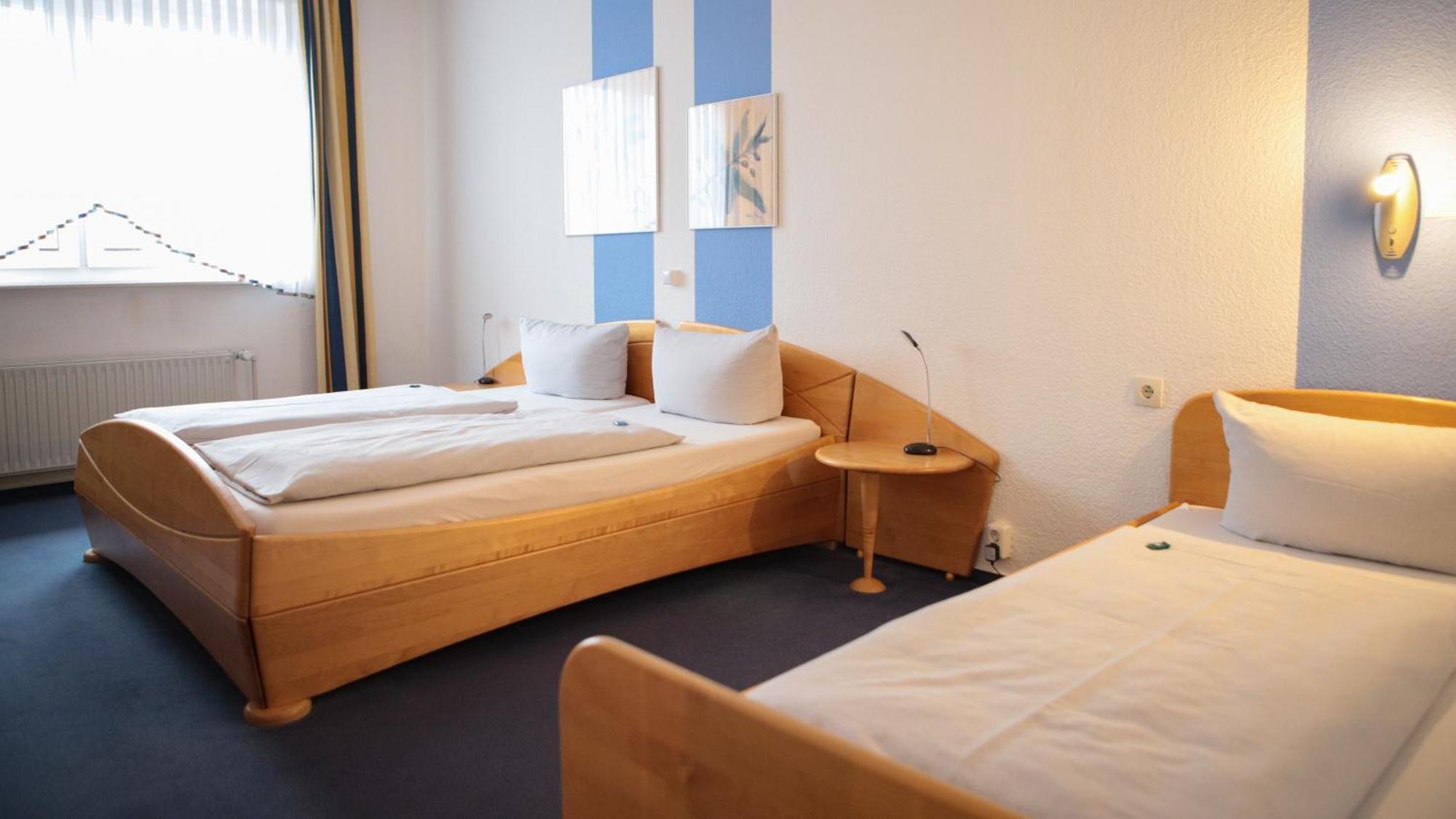 Garni Hotel Hof Zum آهاوس المظهر الخارجي الصورة